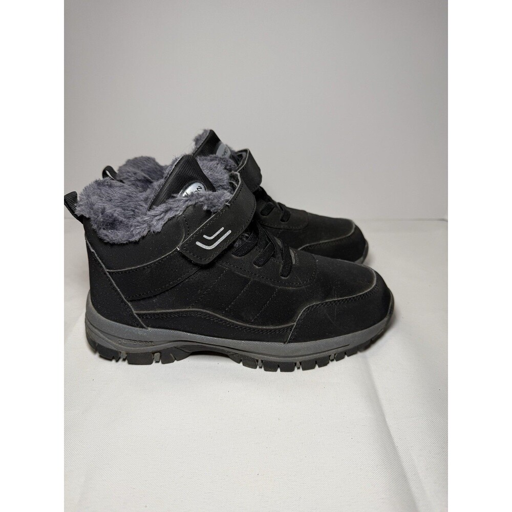 Black Ankle High Sherpa Lines Slip On Boots Size 37- US 6.5 to 7 - Picture 3 of 6